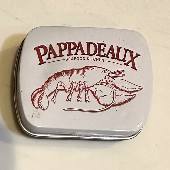 VTG 2002 TINY TIN PAPPADEAUX SEAFOOD KITCHEN PREMIUM MINTS COLLECTIBLE 2.25”x 2” - Picture 6 of 6